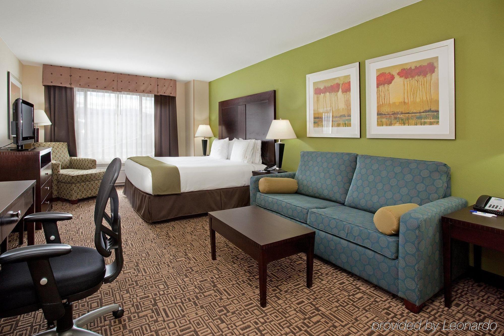 Holiday Inn Express Richfield By Ihg Room photo